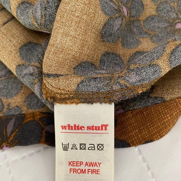 White Stuff - blouse with flowers details - like new - never worn - Picture 7 of 11